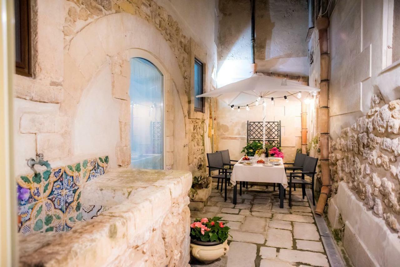 Ortigia Ancient House Apartment Syracuse ภายนอก รูปภาพ