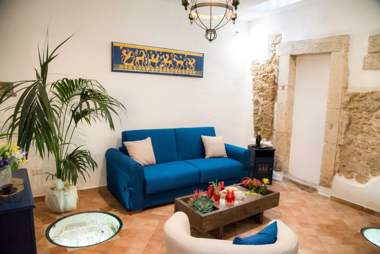 Ortigia Ancient House Apartment Syracuse ภายนอก รูปภาพ
