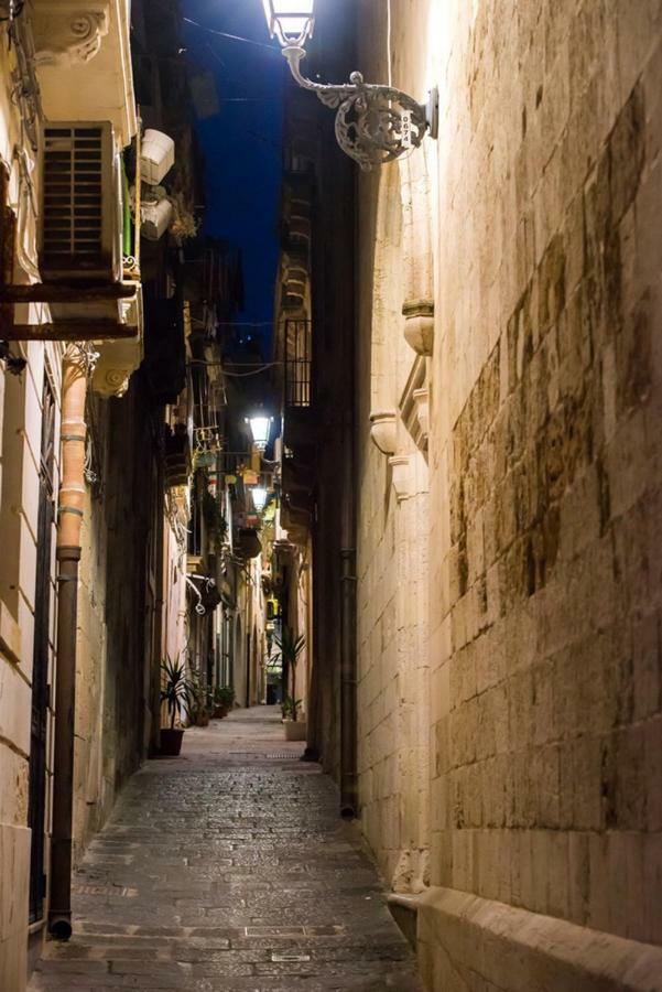 Ortigia Ancient House Apartment Syracuse ภายนอก รูปภาพ