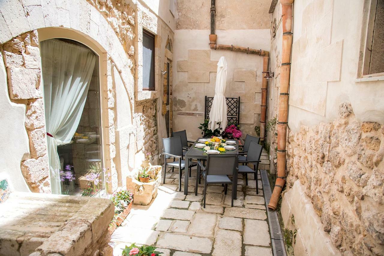 Ortigia Ancient House Apartment Syracuse ภายนอก รูปภาพ